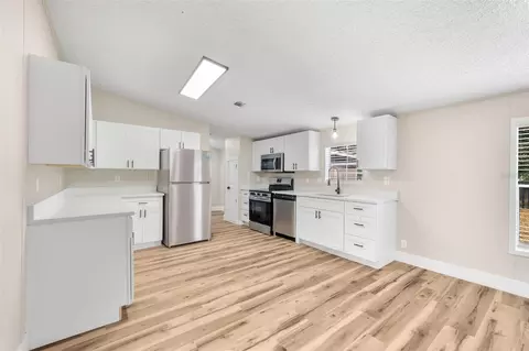 Kitchen - 11330 NE 84th Ct, Bronson, FL 32621 photo 3 of 3