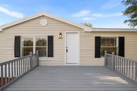 Exterior - 11330 NE 84th Ct, Bronson, FL 32621 photo 2 of 12