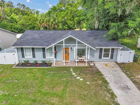 Exterior - 1302 SE Sanchez Ave, Ocala, FL 34471 photo 9 of 15