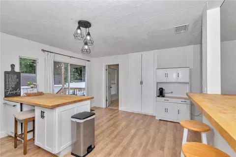 Kitchen - 1302 SE Sanchez Ave, Ocala, FL 34471 photo 5 of 6