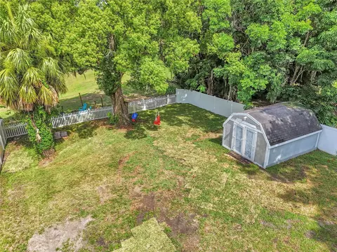 Exterior - 1302 SE Sanchez Ave, Ocala, FL 34471 photo 14 of 15