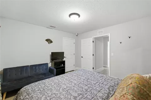 Bedroom - 3017 NE 24th Ct, Ocala, FL 34479 photo 6 of 8