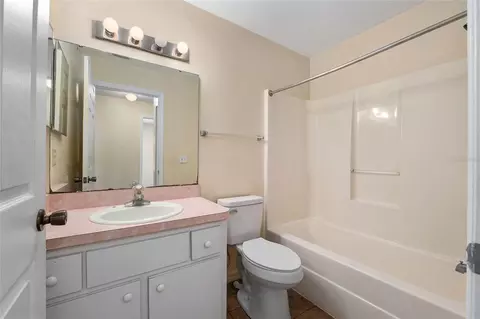 Bath - 4329 NW 155th St, Reddick, FL 32686 photo 3 of 3