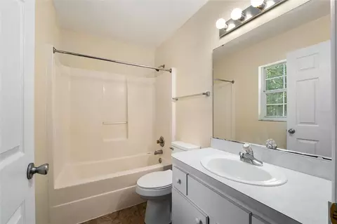 Bath - 4329 NW 155th St, Reddick, FL 32686 photo 1 of 3