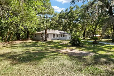 Exterior - 4329 NW 155th St, Reddick, FL 32686 photo 4 of 21