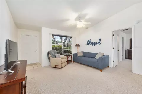 Living - 8038 SW 108th Loop, Ocala, FL 34481 photo 3 of 5