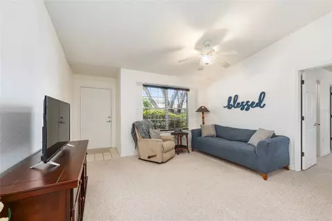 Living - 8038 SW 108th Loop, Ocala, FL 34481 photo 2 of 5