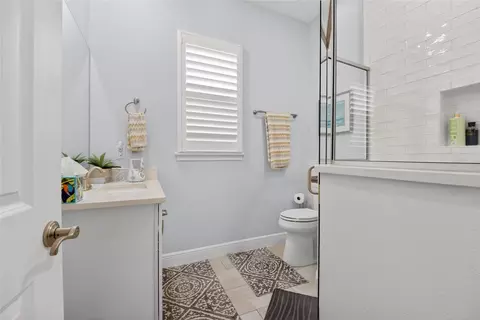 Bath - 7835 SE 22nd Ter, Ocala, FL 34480 photo 3 of 4