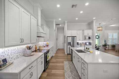Kitchen - 7835 SE 22nd Ter, Ocala, FL 34480 photo 3 of 4