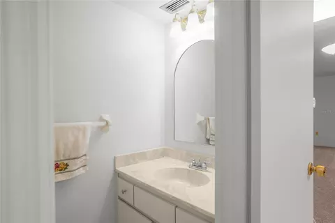 Bath - 270 E Glassboro Ct #2B, Hernando, FL 34442 photo 1 of 5