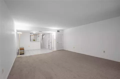 Living - 270 E Glassboro Ct #2B, Hernando, FL 34442 photo 3 of 4