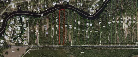 16341 W River Rd, Inglis, FL 34449