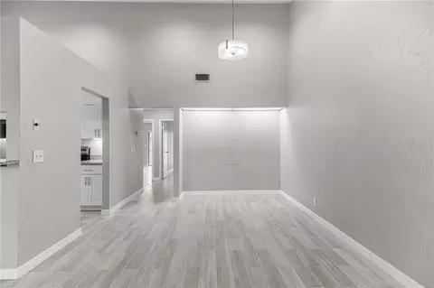 Living - 4151 SE 22nd Ave, Ocala, FL 34480 photo 6 of 7