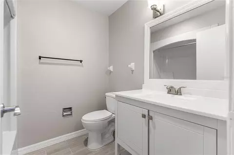 Bath - 4151 SE 22nd Ave, Ocala, FL 34480 photo 1 of 3