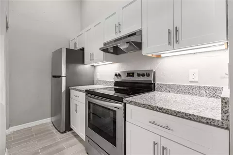Kitchen - 4151 SE 22nd Ave, Ocala, FL 34480 photo 1 of 3