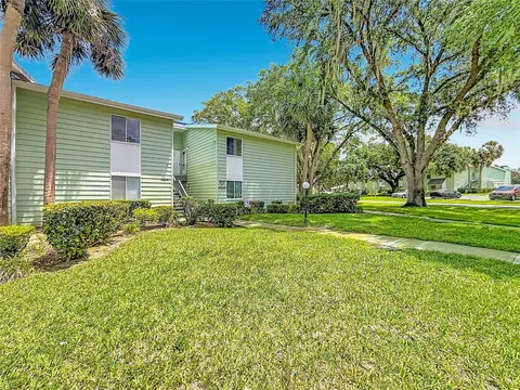 Exterior - 533 Midway Dr #B, Ocala, FL 34472 photo 11 of 14