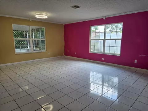 Living - 19 Spring Dr Pl, Ocala, FL 34472 photo 6 of 7