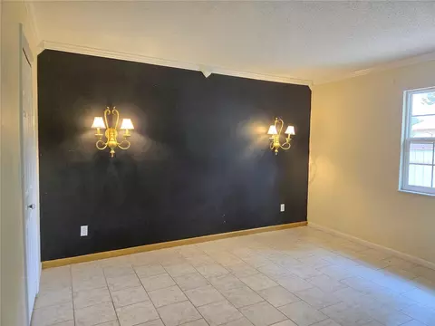 Living - 19 Spring Dr Pl, Ocala, FL 34472 photo 5 of 7