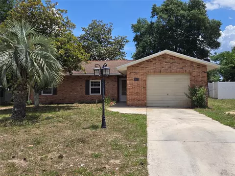 Exterior - 19 Spring Dr Pl, Ocala, FL 34472 photo 2 of 3
