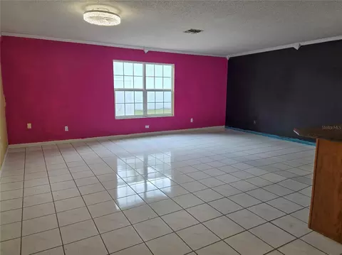 Living - 19 Spring Dr Pl, Ocala, FL 34472 photo 2 of 7