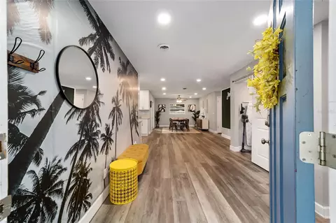 Entry Way - 3823 SE 9th Pl, Ocala, FL 34471 photo 1 of 3