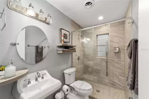 Bath - 3823 SE 9th Pl, Ocala, FL 34471 photo 3 of 3