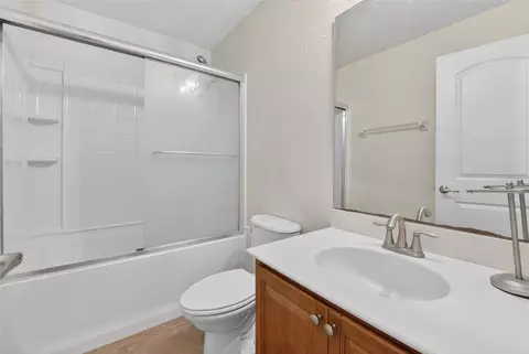 Bath - 4319 SW 63rd St, Ocala, FL 34474 photo 4 of 4