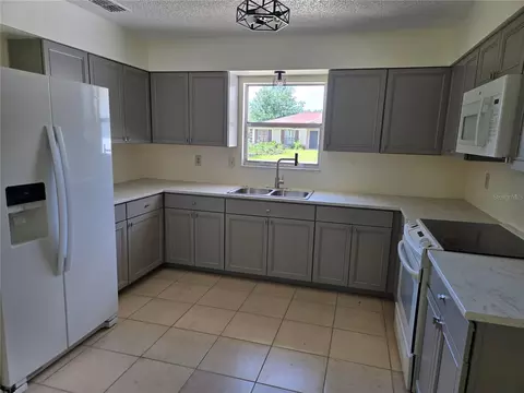 Kitchen - 4 Clear Way, Ocala, FL 34472 photo 1 of 2