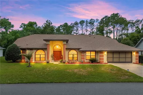 42 Pine Dr, Homosassa, FL 34446