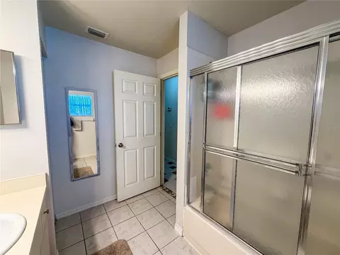 Bath - 192 Willow Rd, Ocala, FL 34472 photo 3 of 3