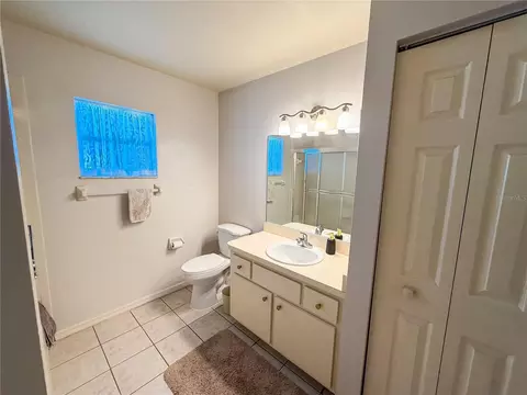 Bath - 192 Willow Rd, Ocala, FL 34472 photo 2 of 3