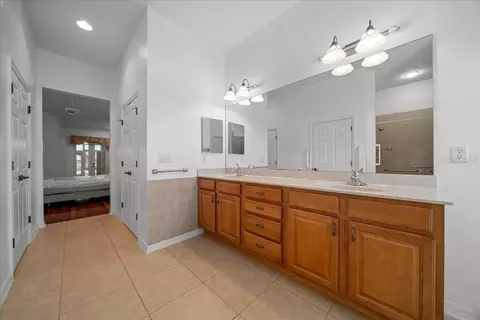 Bath - 8459 SW 84th Loop, Ocala, FL 34481 photo 1 of 2