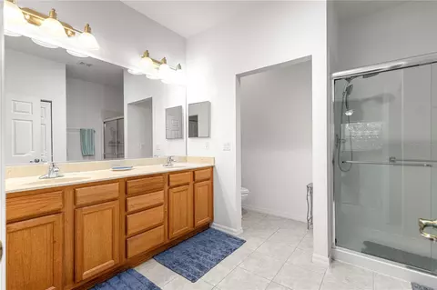 Bath - 9317 SW 94th Loop, Ocala, FL 34481 photo 1 of 3