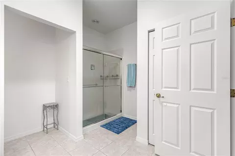 Bath - 9317 SW 94th Loop, Ocala, FL 34481 photo 2 of 3