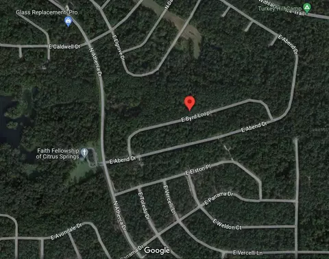 719 E Byrd Loop, Dunnellon, FL 34434 photo 3