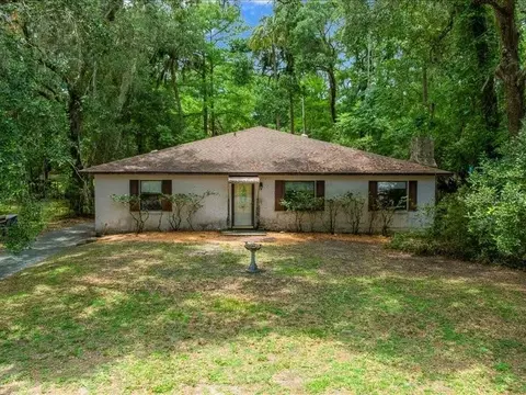 495 N 499 N Robin Hood Rd, Inverness, FL 34450