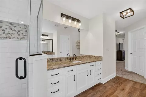 Bath - 3903 SE 38th Loop, Ocala, FL 34480 photo 1 of 5