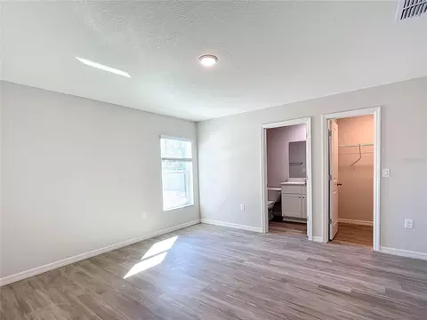Bedroom - 4810 SW 139th Street Rd, Ocala, FL 34473 photo 2 of 4