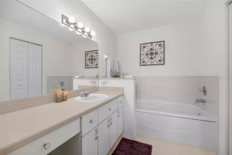 Bath - 6032 SW 103rd Loop, Ocala, FL 34476 photo 1 of 3