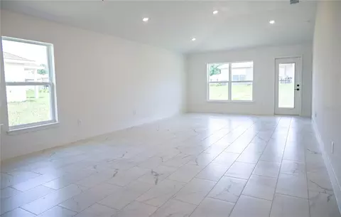 Living - 3135 NE 45th Ave, Ocala, FL 34470 photo 3 of 4