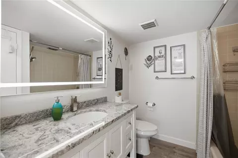 Bath - 681 Midway Dr #B, Ocala, FL 34472 photo 3 of 4