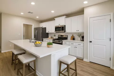 Kitchen - 63 Redwood Rd, Ocala, FL 34472 photo 1 of 2