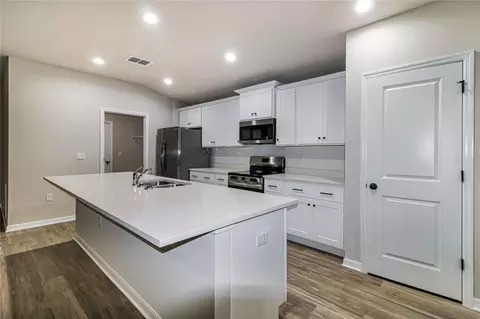 Kitchen - 63 Redwood Rd, Ocala, FL 34472 photo 2 of 2