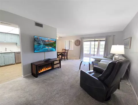 Living - 648 Midway Dr #B, Ocala, FL 34472 photo 3 of 4