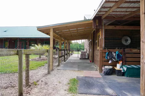Exterior - 7191 NE 150th Ave, Williston, FL 32696 photo 7 of 10