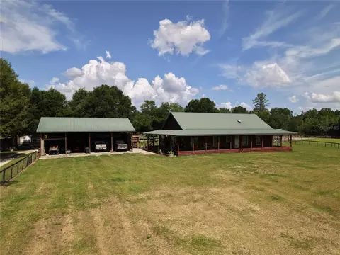 Exterior - 7191 NE 150th Ave, Williston, FL 32696 photo 2 of 10