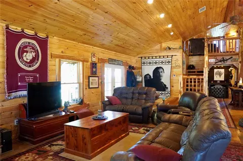 Living - 7191 NE 150th Ave, Williston, FL 32696 photo 2 of 2