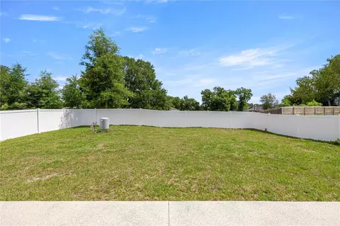 Exterior - 85 Juniper Loop Cir, Ocala, FL 34480 photo 4 of 5