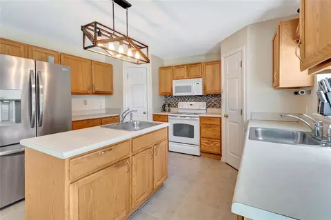 Kitchen - 4540 SE 30th St, Ocala, FL 34480 photo 1 of 1