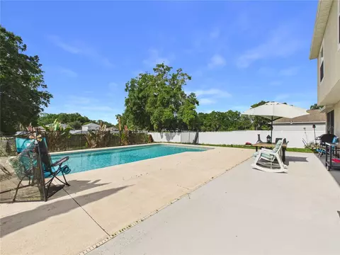 Exterior - 4540 SE 30th St, Ocala, FL 34480 photo 5 of 13